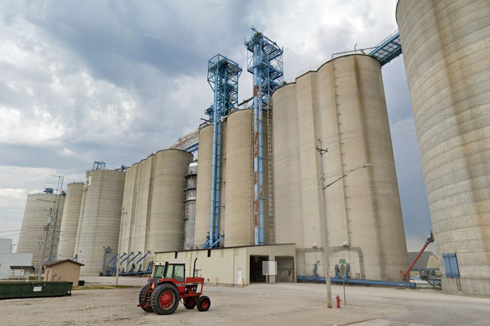State fines Iowa farmers coop for air quality violations
