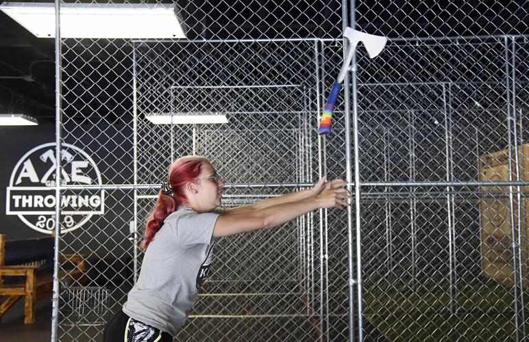 AxeThrowing_1.jpg