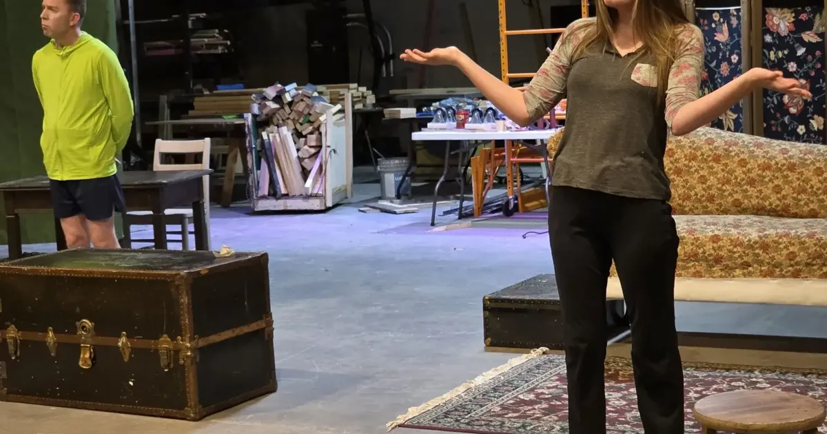 Lamb Theatre opens season with a two-character romantic comedy