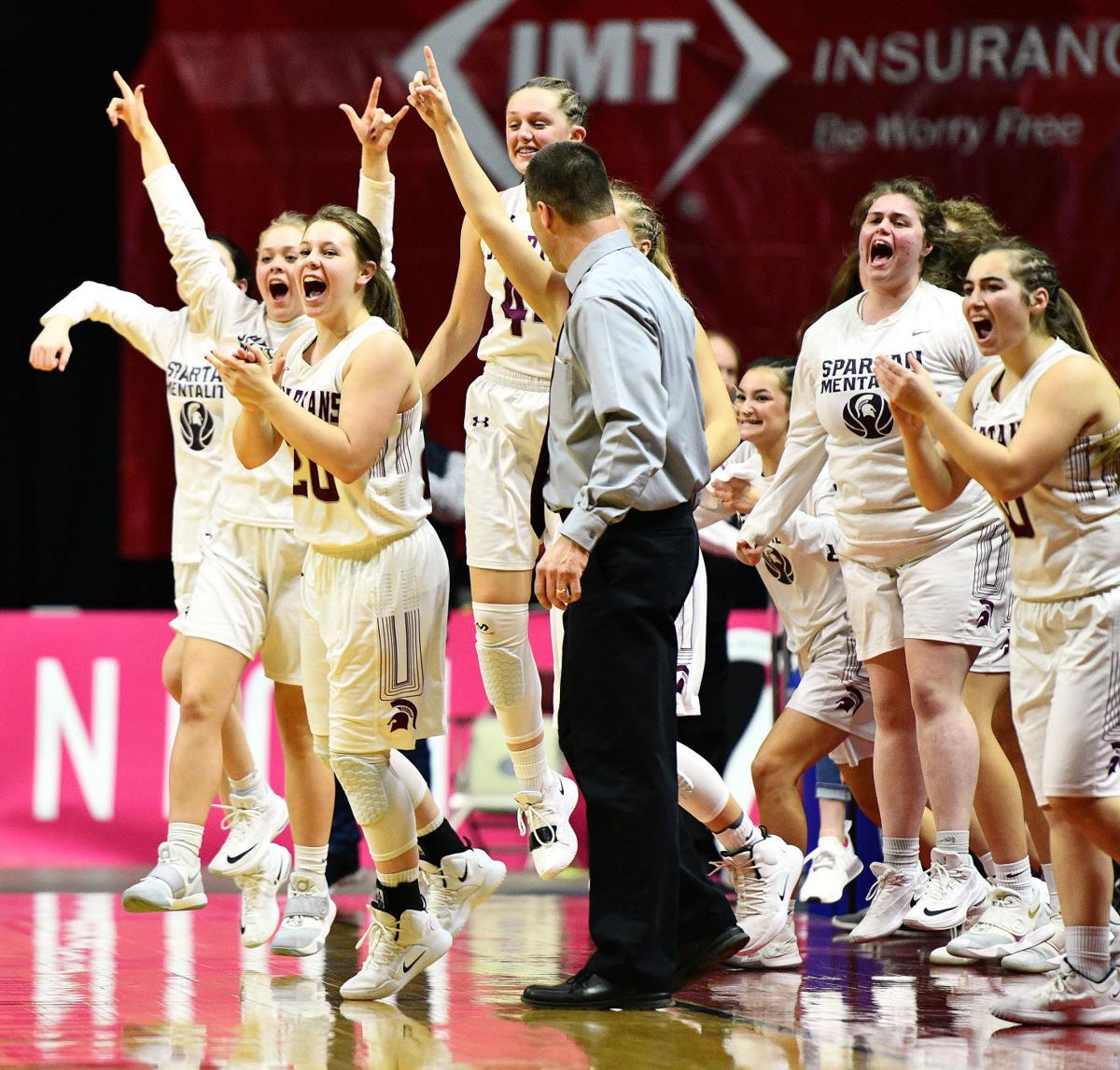 Unity Christian girls' upset bid of No. 1 Grundy Center falls short at