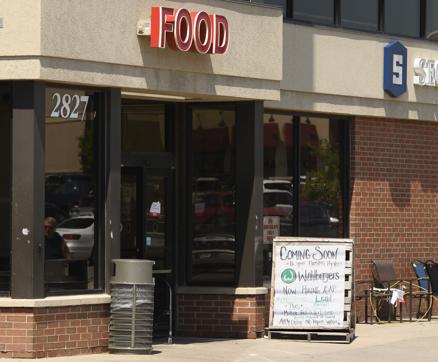Sioux City Hamilton Boulevard Hy Vee to open Wahlburgers - Vimarsana News