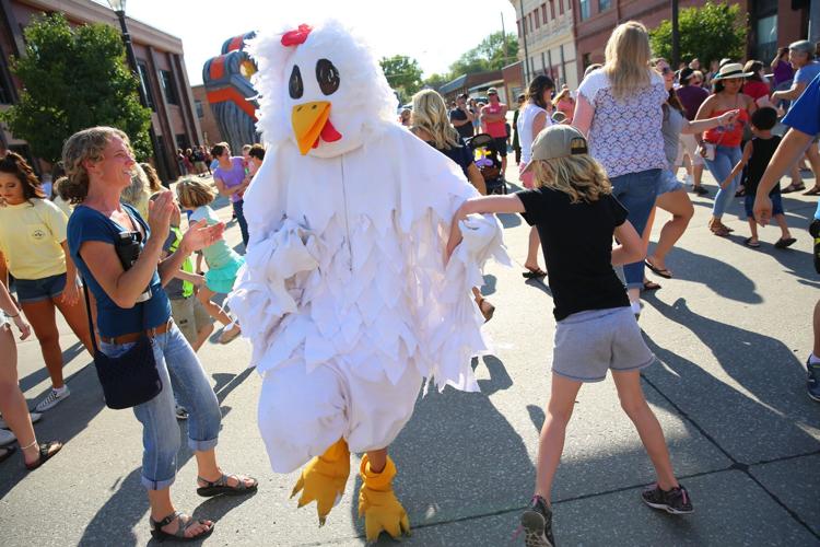 Wayne Chicken Show