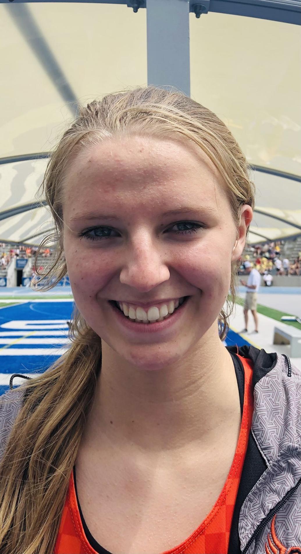 Sheldon's Maddie Olson, Heelan's Taylor Jochum goes first, second in Drake Relays high jump