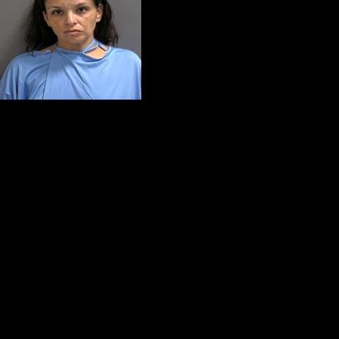 Sioux City woman gets 10 years prison for slashing man