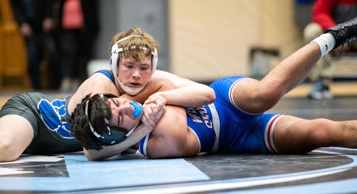 West Sioux vs Woodbury Central wrestling