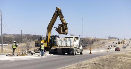 US 20 reconstruction expected to aid development on Sioux Citys east side US 20 reconstruction expected to aid development on Sioux Citys east side