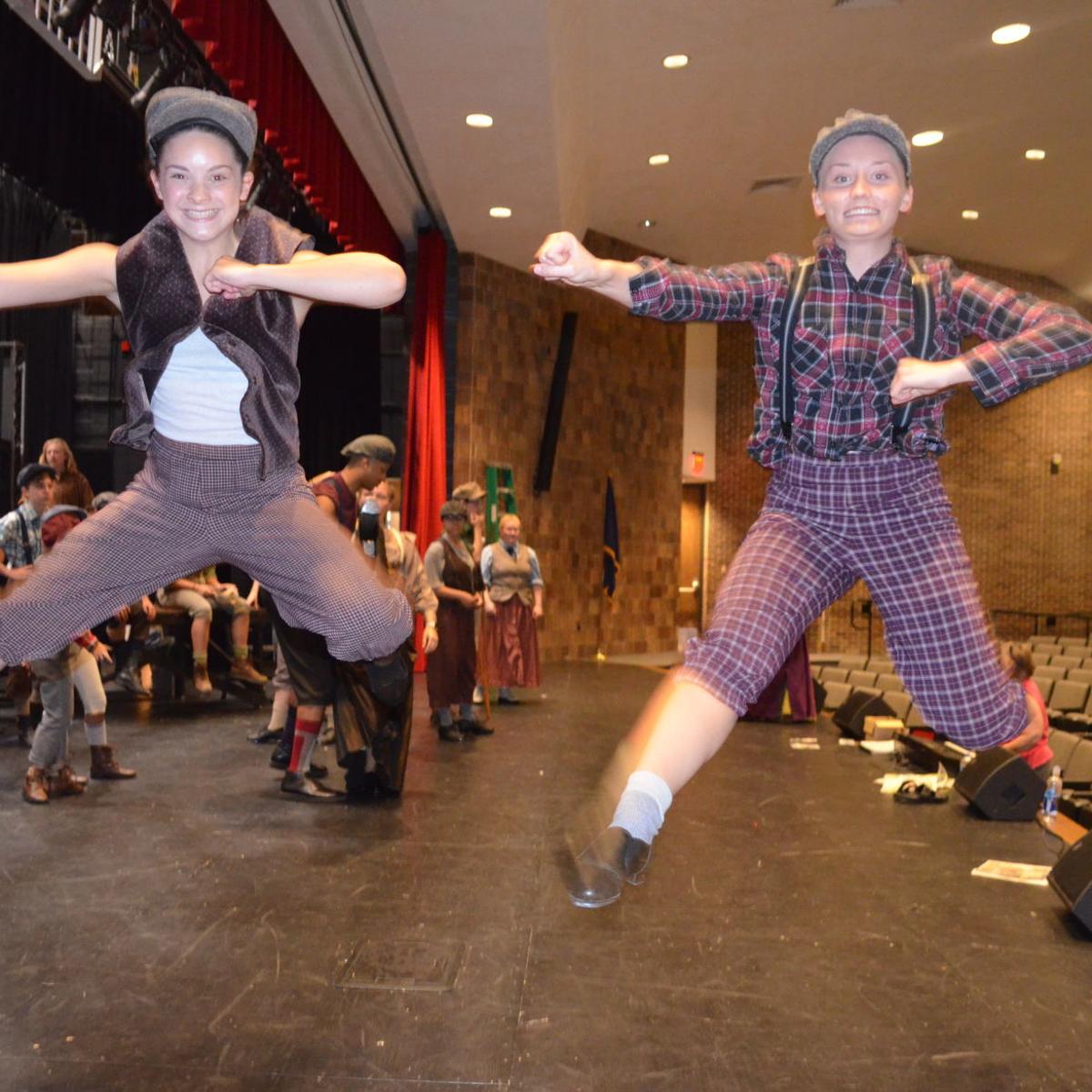 New Stage Players Seize The Day With Production Of Disney S Newsies Arts And Theatre Siouxcityjournal Com New Stage Players Seize The Day With Production Of Disney S Newsies Arts And Theatre Siouxcityjournal Com