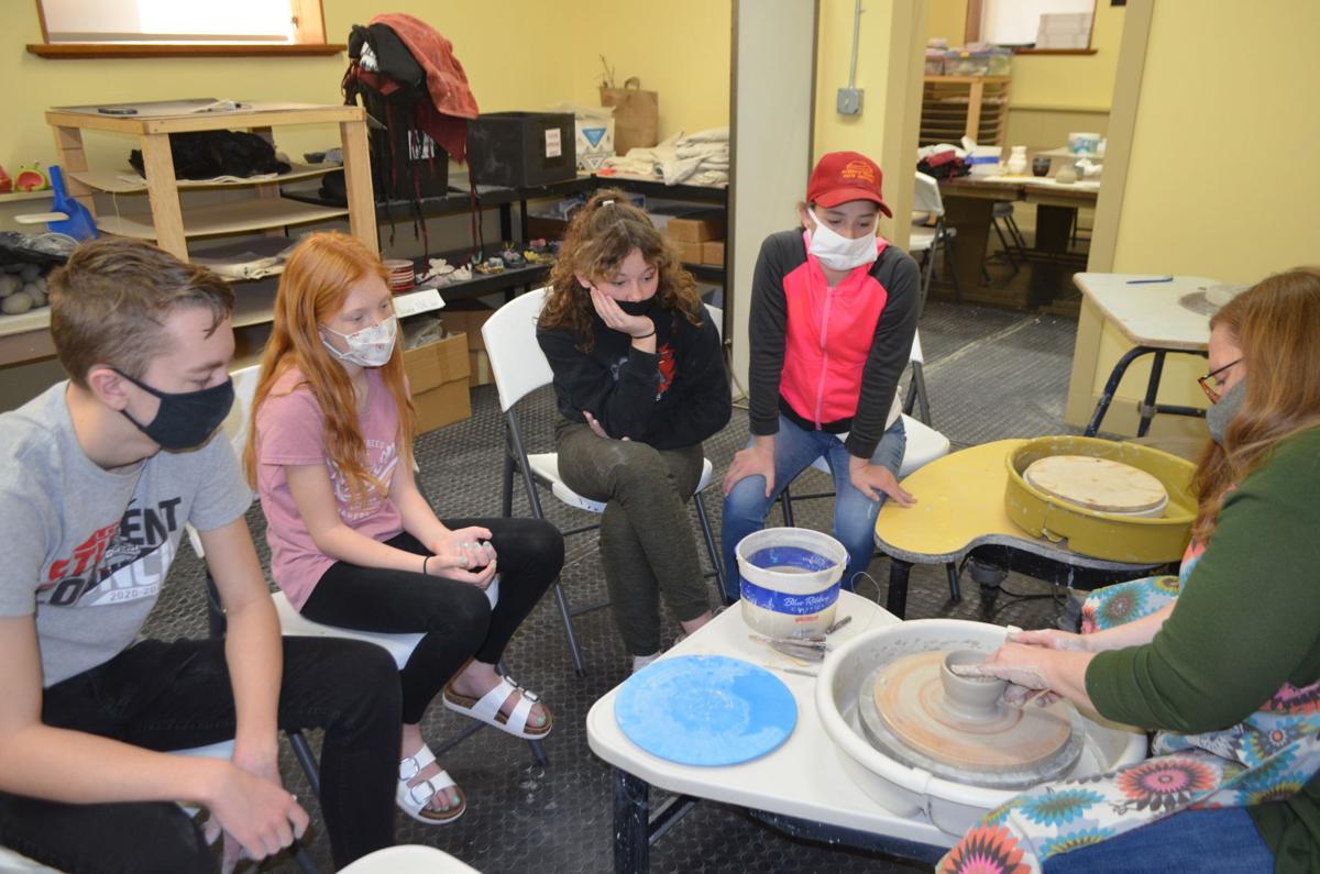 Kids At Le Mars Art Center Try Their Hand At Unique Form Of Pottery Art Local Lifestyles Siouxcityjournal Com