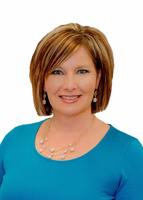 Vakulskas graduates from real estate leadership program