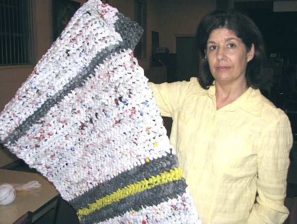 How To Make A Blanket From Grocery Sacks Local Lifestyles How To Make A Blanket From Grocery Sacks Local Lifestyles Siouxcityjournal
