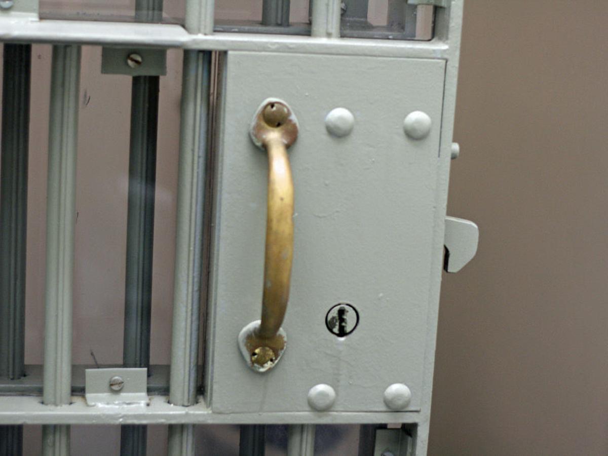 Macy Couple Sentenced To Six Years Prison For Locking Foster Son In Basement Utility Room Crime Courts Siouxcityjournal Com