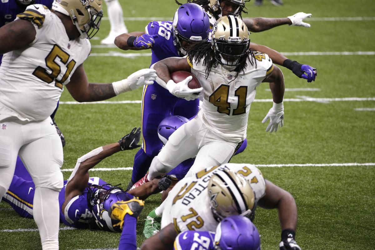 Vikings Saints Football