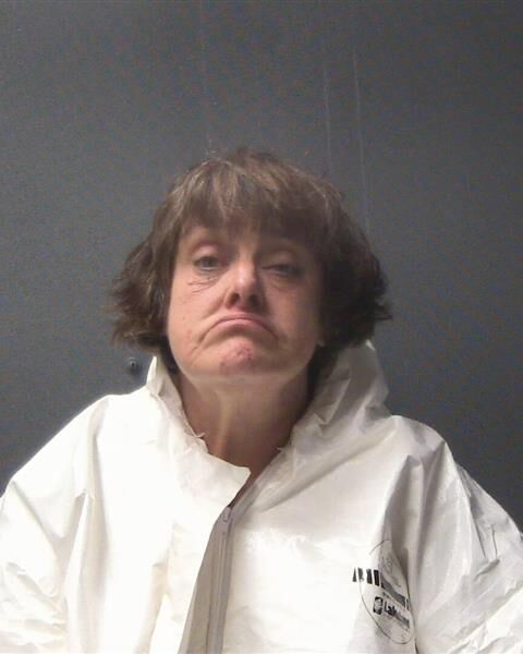Sioux City woman stands trial for mother's stabbing death