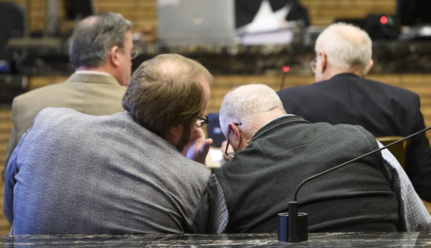 Testimony wraps in Gausman suit against Sioux City district