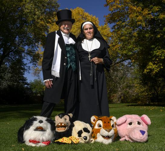 Halloween costumes: Iowa dogs in hilarious costumes