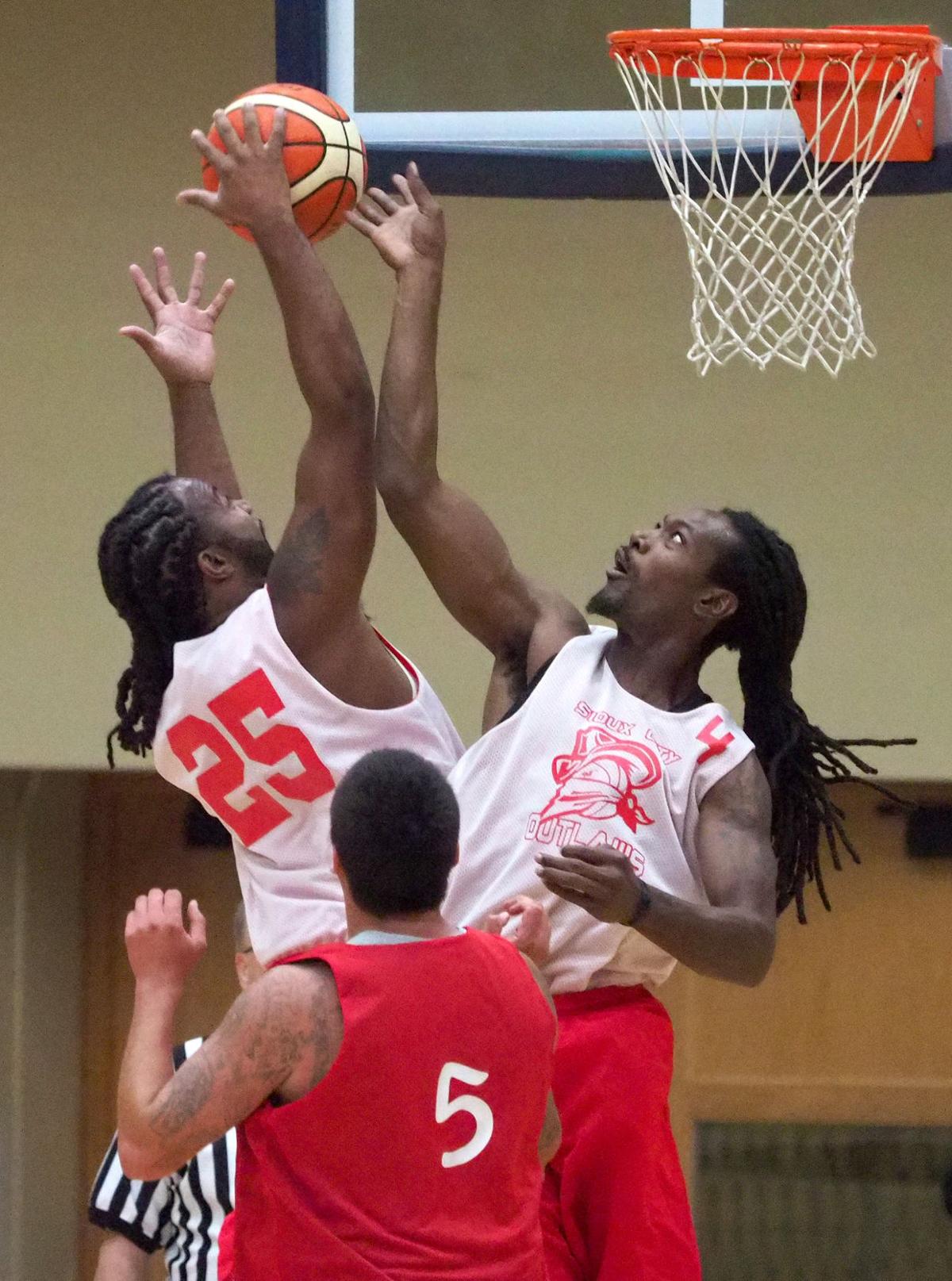 Photos Outlaws basketball vs Sioux Nation Weekender Sports