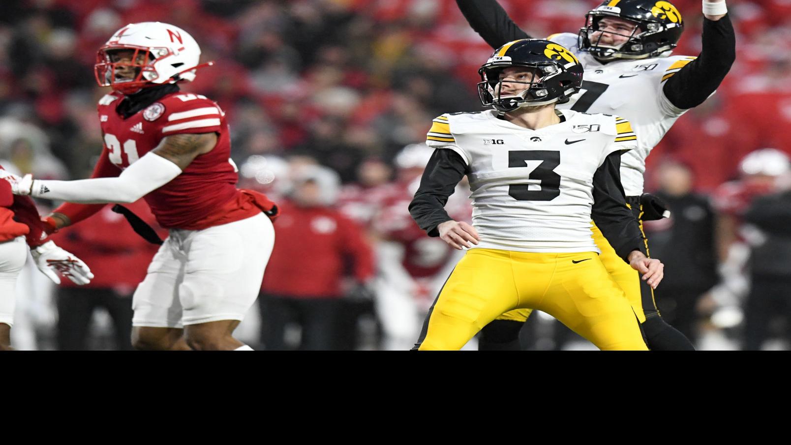 Iowa Kicker Keith Duncan Kicks Game Winning 48 Yard Field Goal To