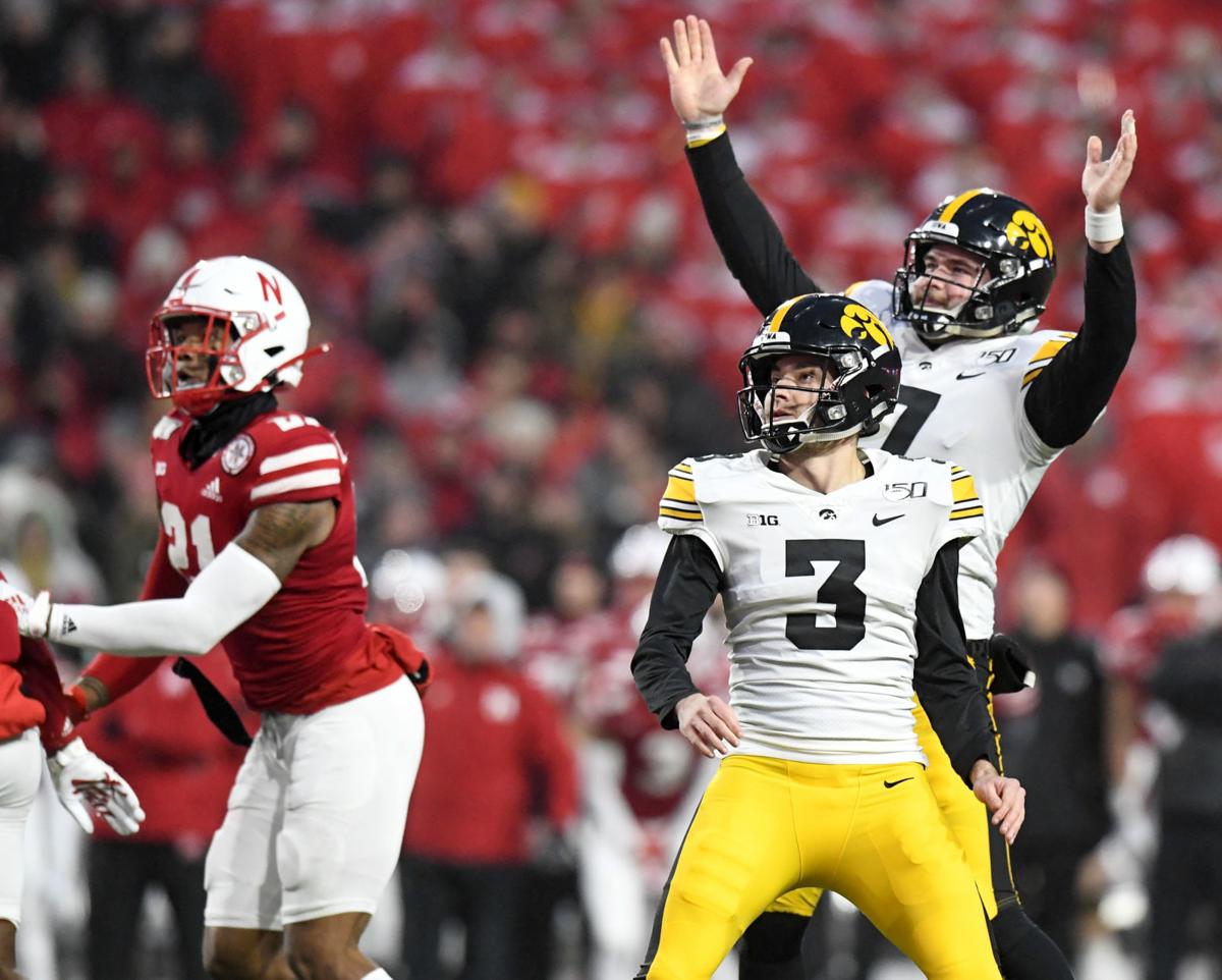 Iowa kicker Keith Duncan kicks gamewinning 48yard field goal to beat