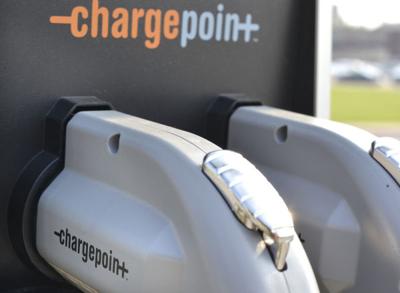 Iowa House Votes To Add Fee For Electric Vehicle Registration Govt Iowa House Votes To Add Fee For Electric Vehicle Registration