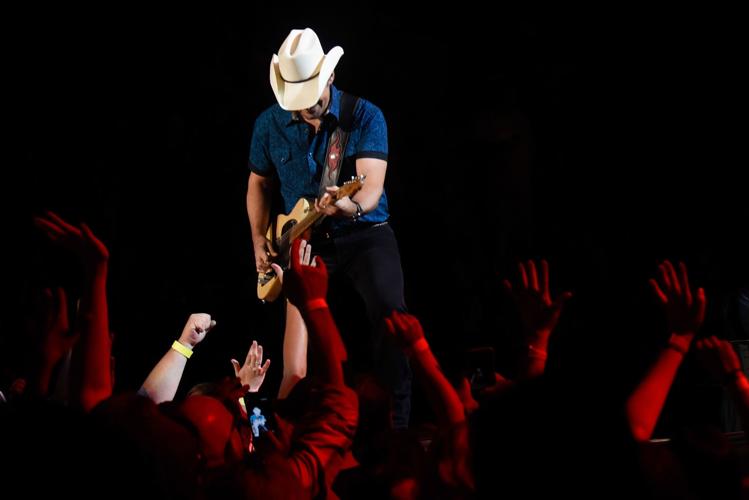 Music Brad Paisley