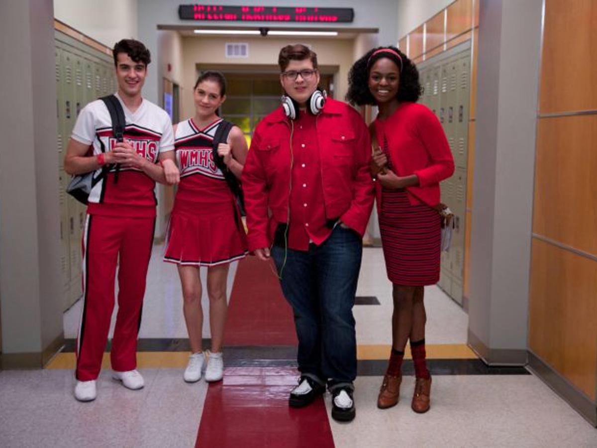 Glee S Billy Lewis Jr And Laura Dreyfuss Say They Re Getting A Great Tv Education Television Siouxcityjournal Com