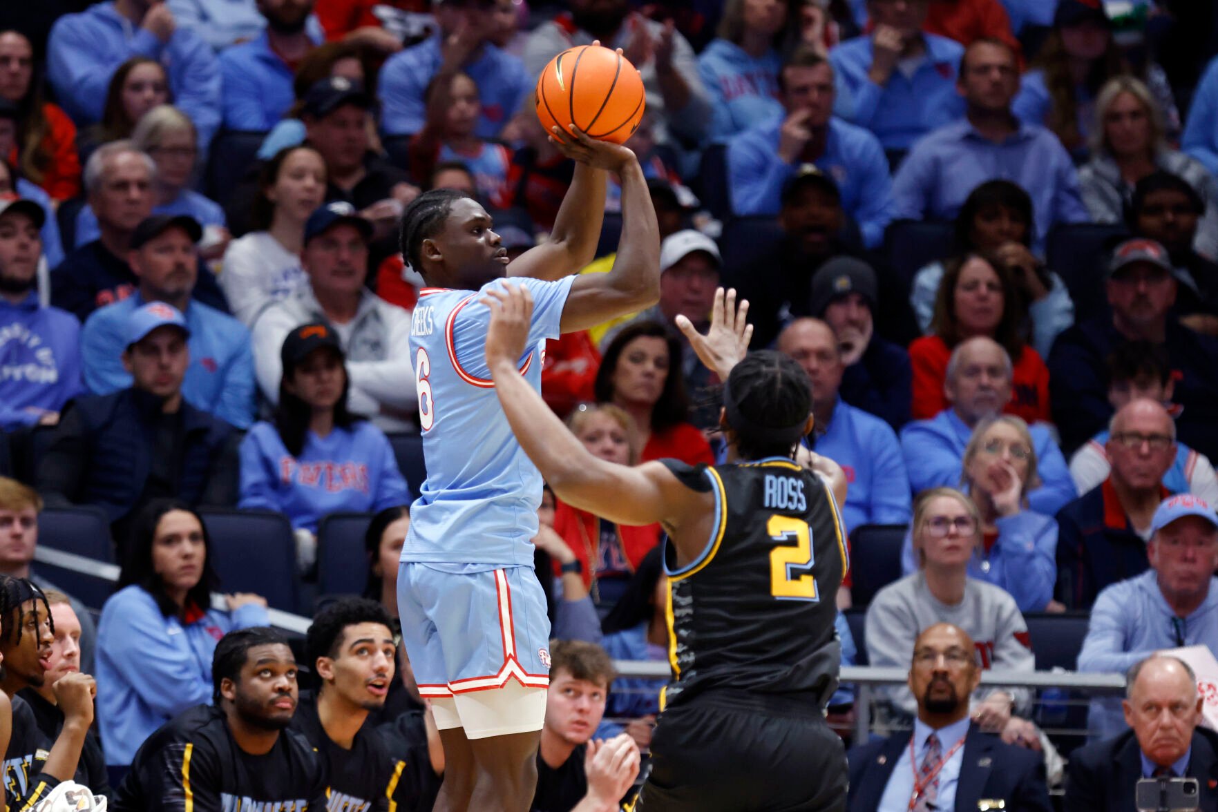 Dayton Rallies From 13 Points Down To Beat No. 6 Marquette 71-63 ...