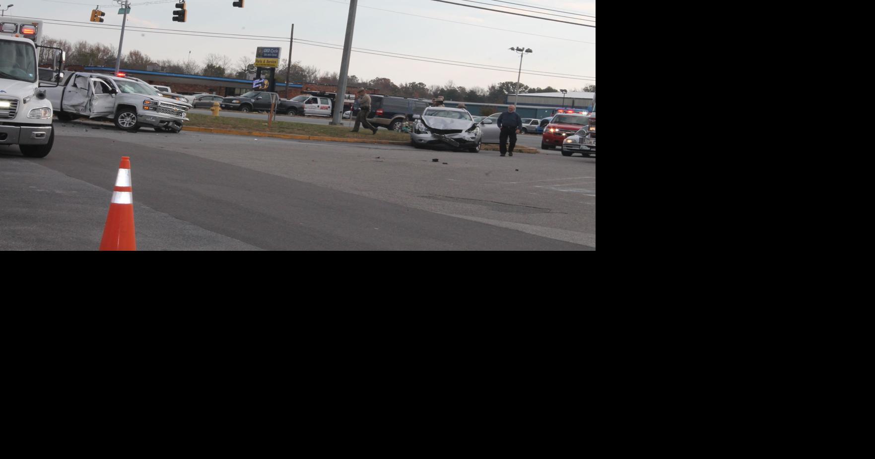 Three vehicle accident in White Plains Wednesday Breaking