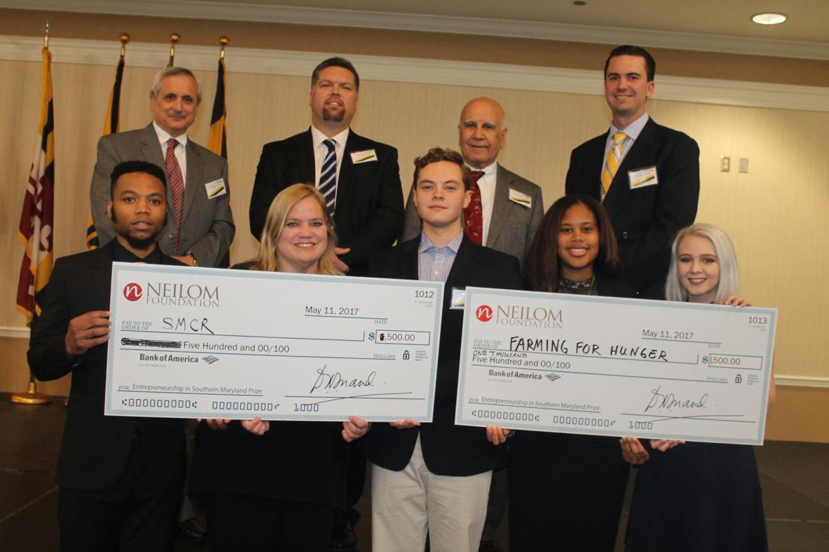 Csm Students Win 1 500 Grant For Farming 4 Hunger Local News