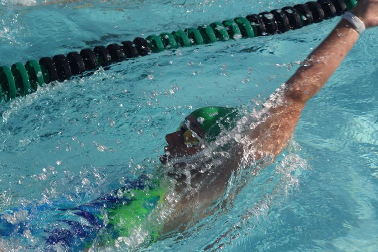 Hawthorne Country Club stays unbeaten High School