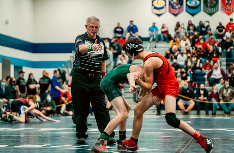 SMAC crowns wrestling champions | High School | somdnews.com