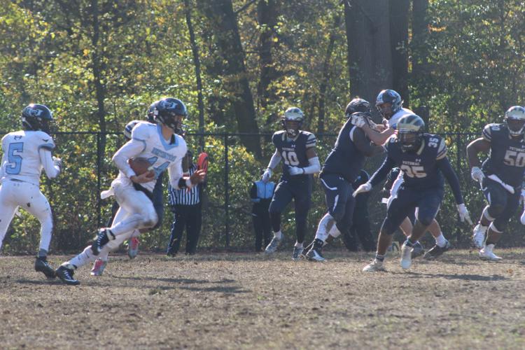 Huntingtown football downs Potomac in 3A South Region playoffs Spotlight
