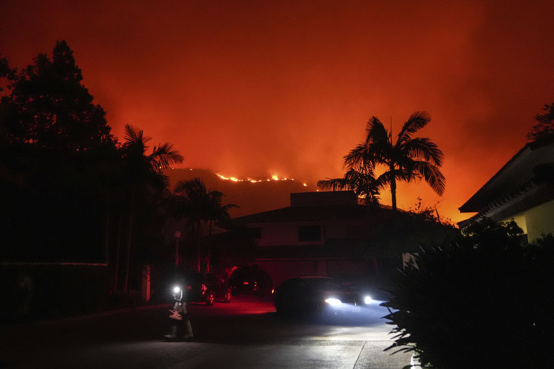 Homes Burn As Wind-driven Wildfire Prompts Evacuations In Malibu ...