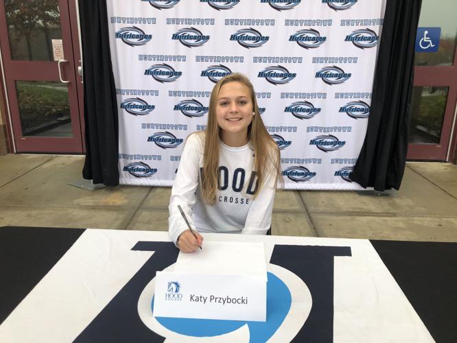 Huntingtown busy on National Signing Day High School