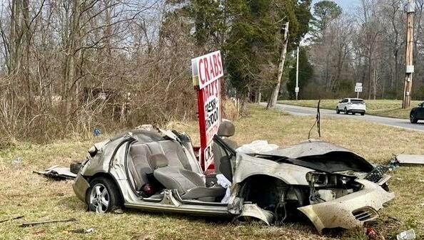 Md. woman dead, 1 hospitalized after 2-vehicle crash in Prince George's  Co., police say