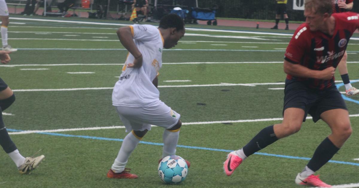 Patuxent Football Athletics hosts season finale
