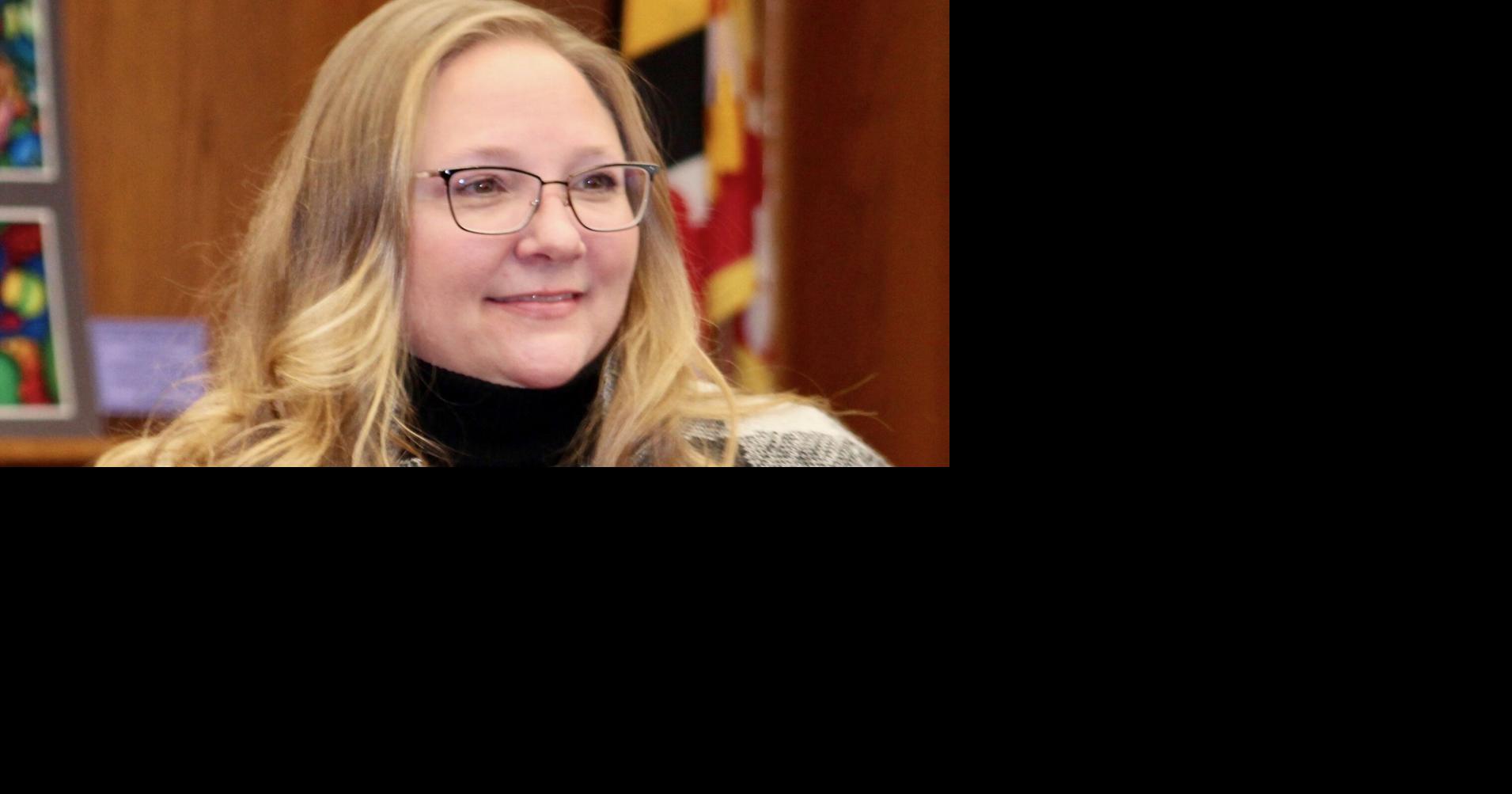 Speakers pan proposed school library policy in Calvert | Local News ...
