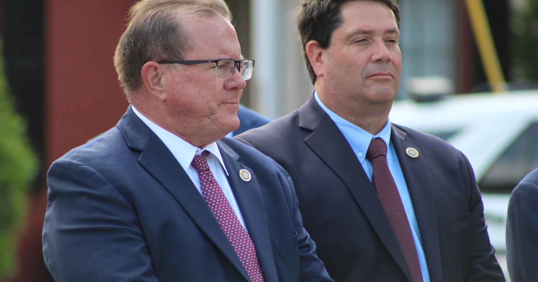 Republicans criticize mixed up prioritie as Democrats defend special session on redistricting |