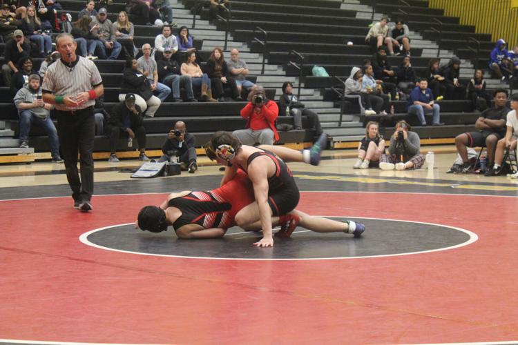 North Point senior wrestler reaches milestone | High School | somdnews.com