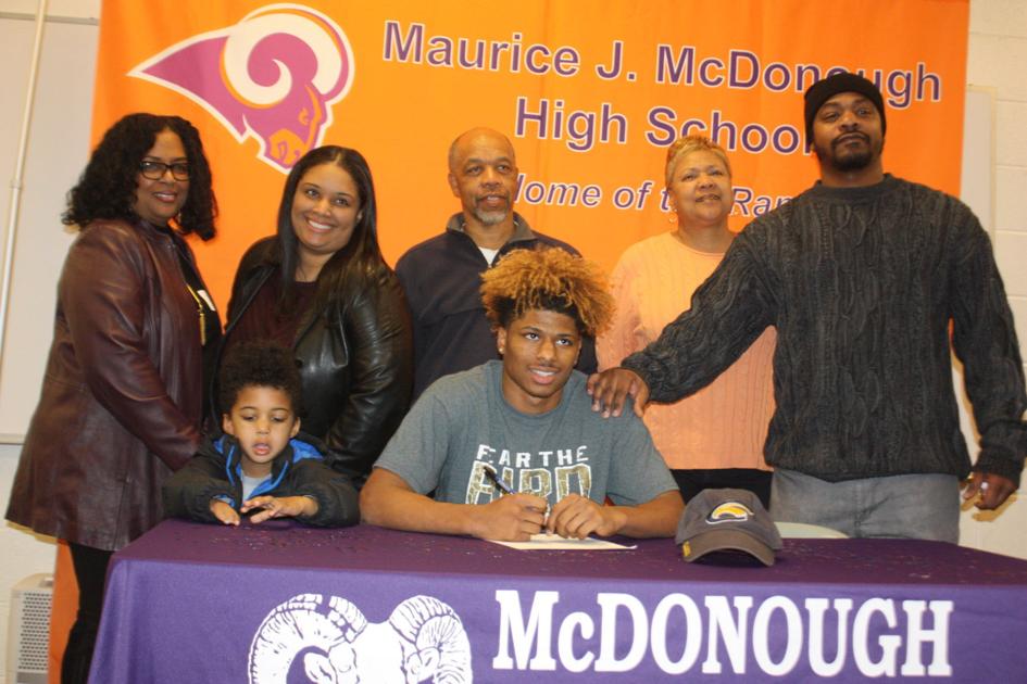 National Signing Day Mcdonough S Holton Heads To Clarion For