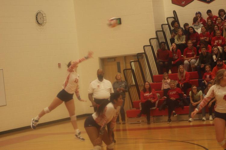 Northern volleyball sweeps Huntingtown High School