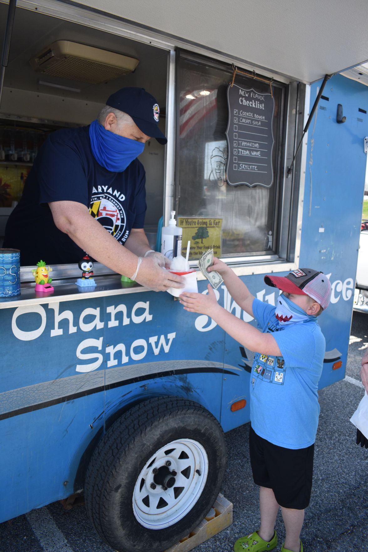 ohana furniture outlet on Selling Their Wares Local News Somdnews Com