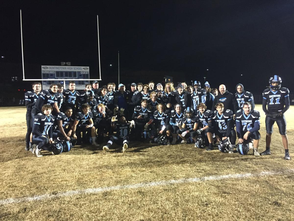 Huntingtown football dominates Wilde Lake in 3A state quarterfinals