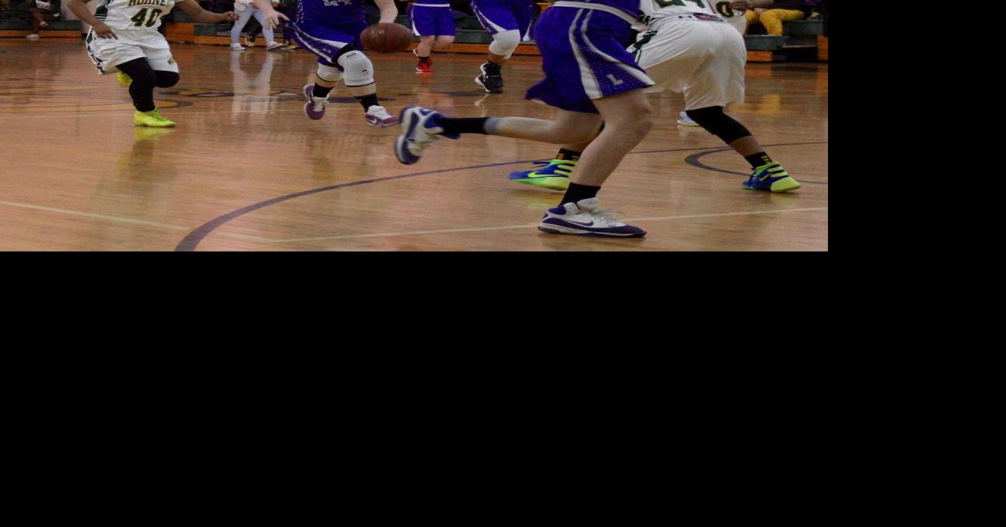Leonardtown boys, girls basketball snag wins in regular season finales