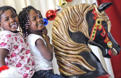 Carousel group needs online help