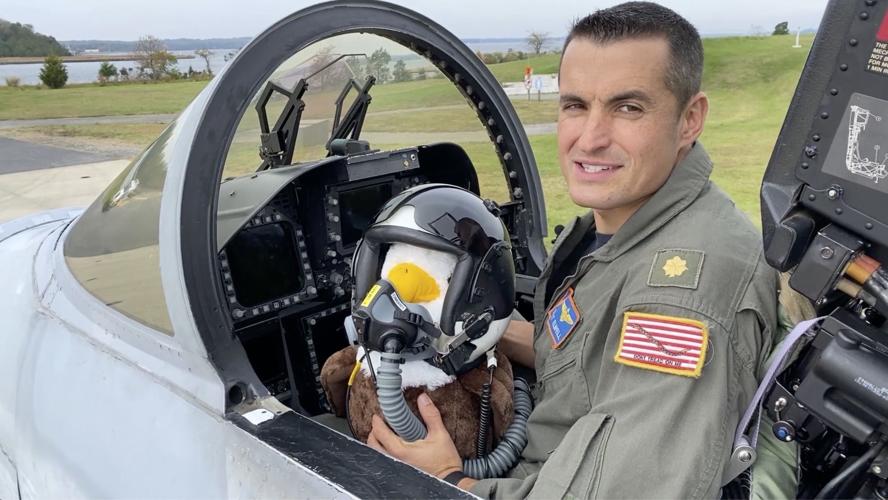Scott Rohlfing Test pilots wow Park Hall first graders | Military | somdnews.com