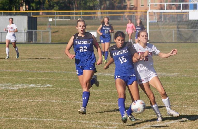Leonardtown wins SMAC girls soccer title High School