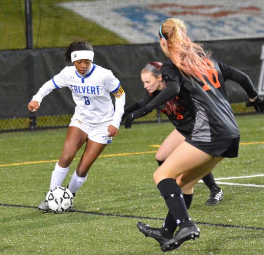 London Lewis (Calvert girls soccer)