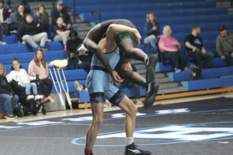Huntingtown wrestling topples Great Mills High School