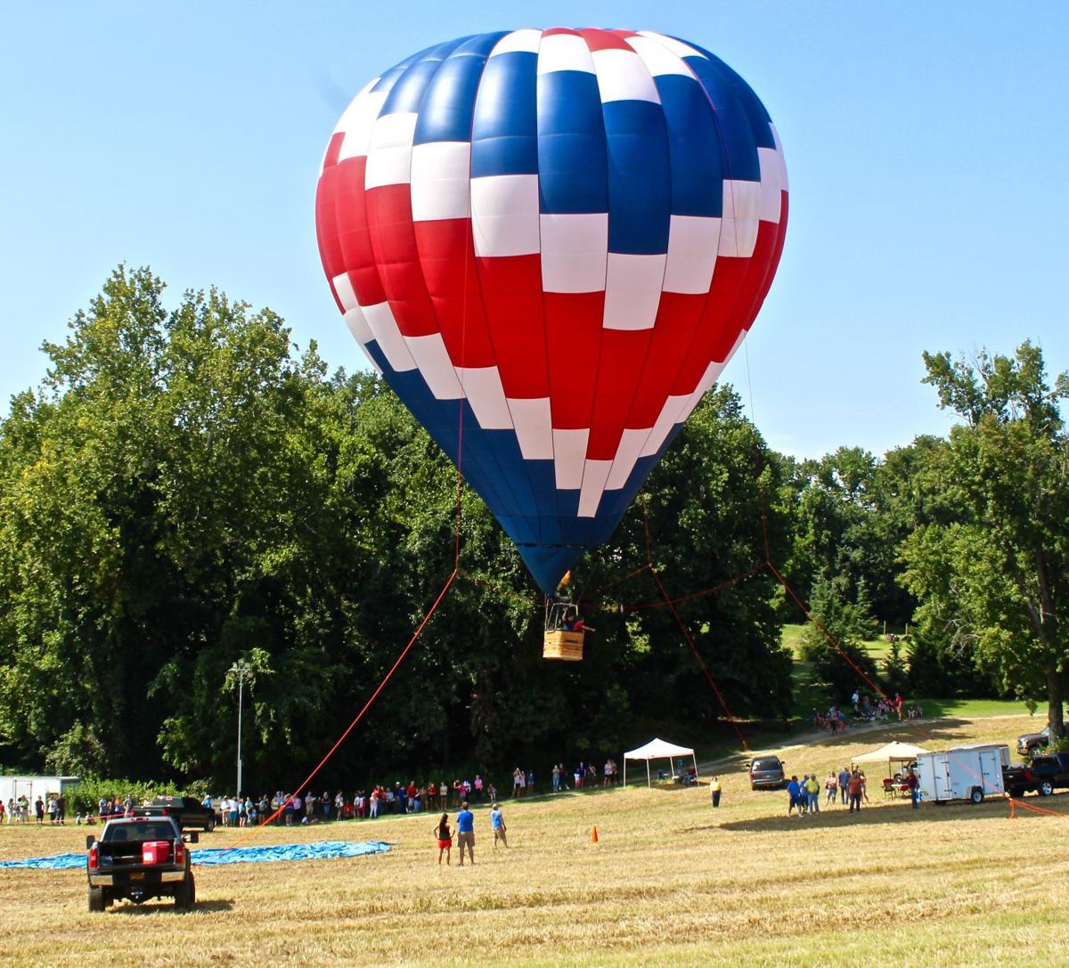 Thousands come out for Southern Maryland Balloon Festival Spotlight