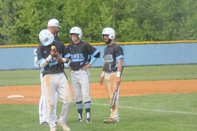 Huntingtown baseball rolls past Northern to reach region final Playoffs